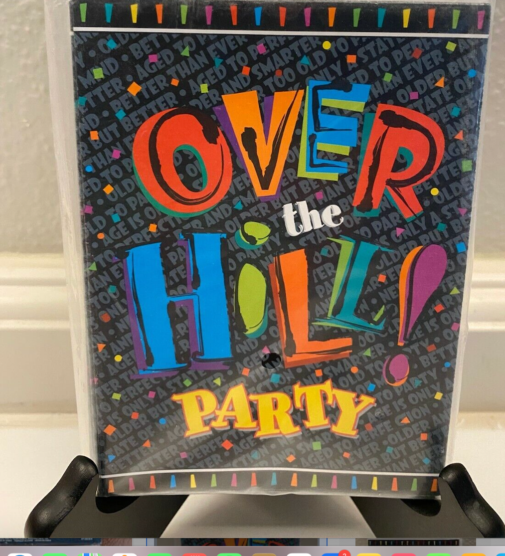 8pcs Over the Hill Invitations